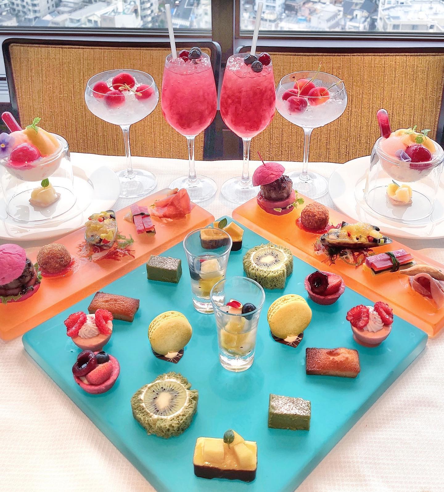 推し色スイーツや記念日プレートも 推し活歓迎のレストラン カフェ Ozmall